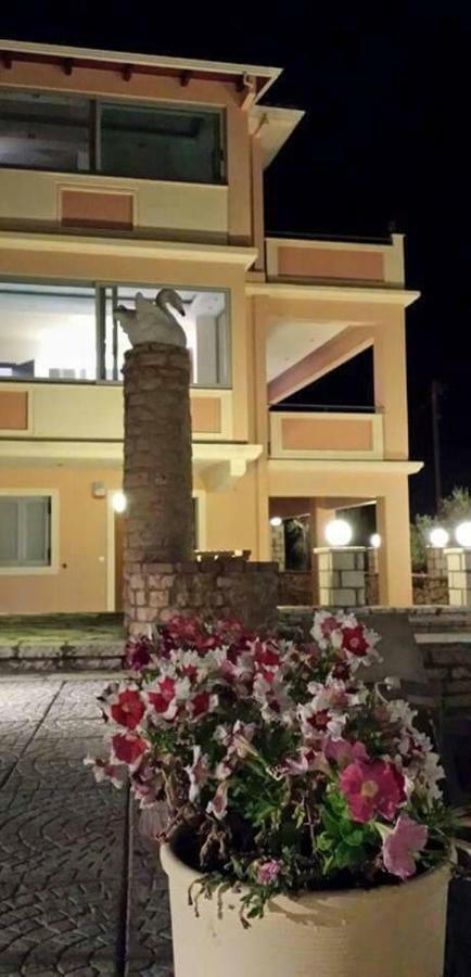 נידרי Villa Maria & George מראה חיצוני תמונה