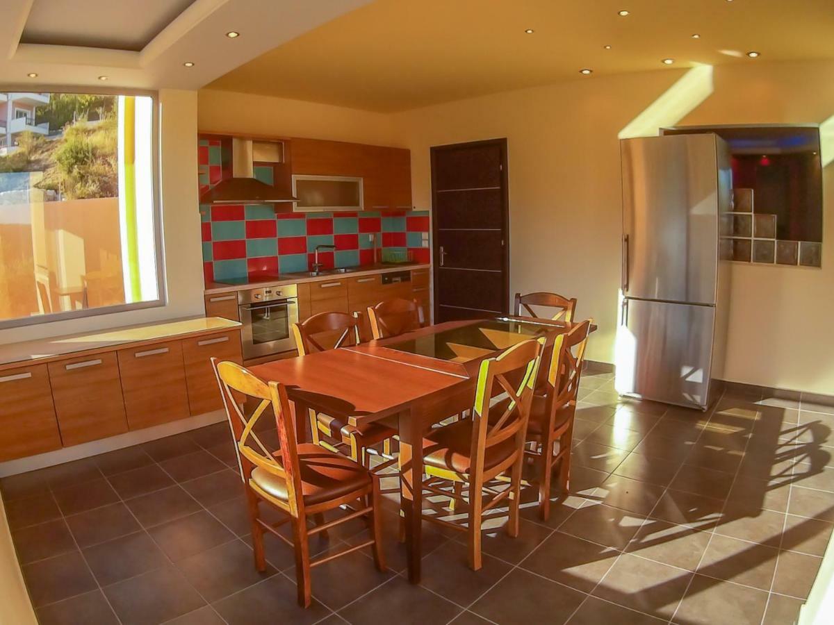 נידרי Villa Maria & George מראה חיצוני תמונה